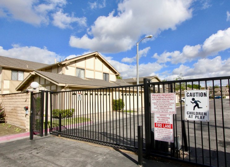 Devonshire Village Condos, Lofts & Townhomes For Sale Devonshire