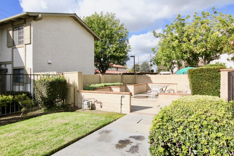 Devonshire Village Condos, Lofts & Townhomes For Sale Devonshire