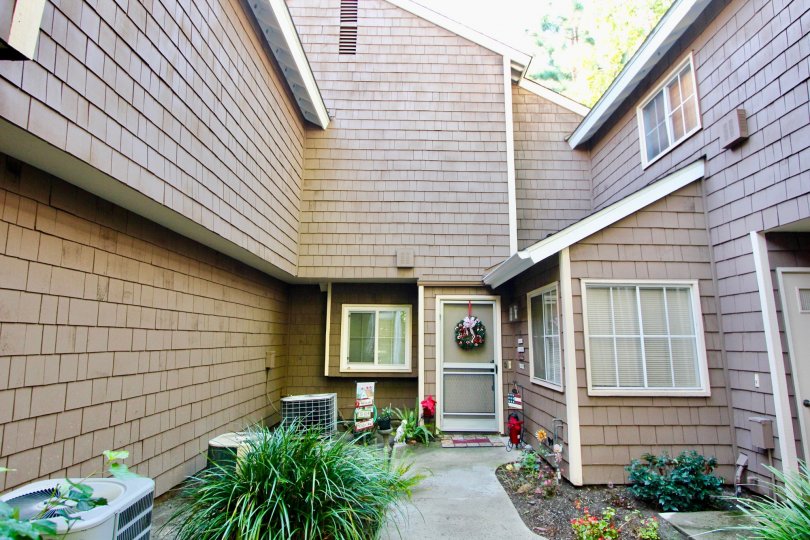 Lake Grove Condos, Lofts & Townhomes For Sale Lake Grove Real Estate