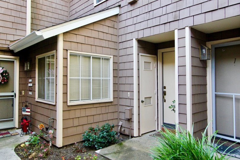 Lake Grove Condos, Lofts & Townhomes For Sale Lake Grove Real Estate