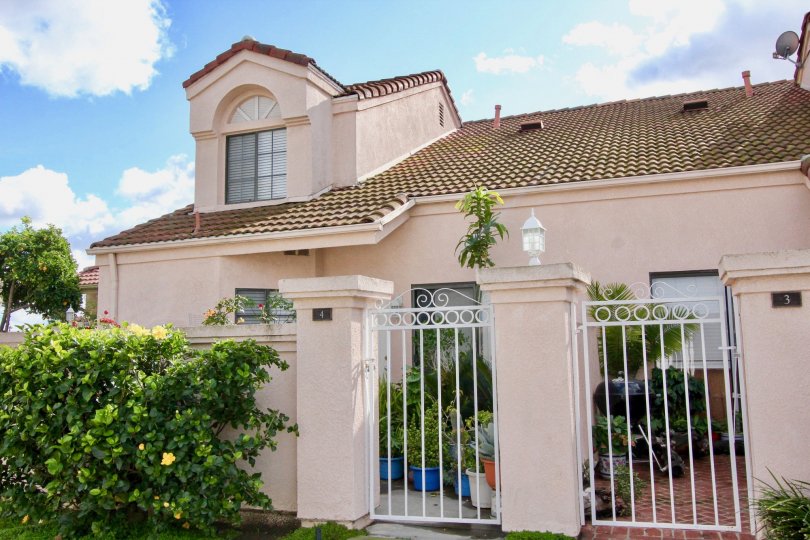 Martinique Gardens Condos, Lofts & Townhomes For Sale Martinique