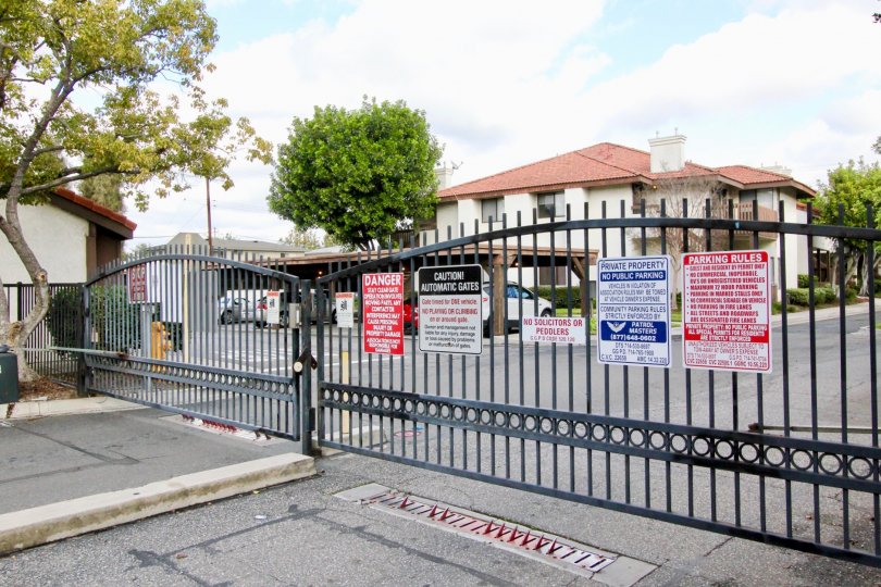 Meadow Brook Village Condos, Lofts & Townhomes For Sale Meadow Brook