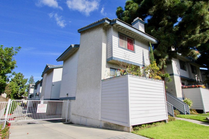 Pine Villas Condos, Lofts & Townhomes For Sale Pine Villas Real