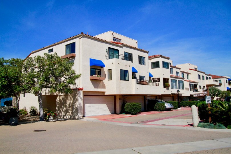 Broadmoor Huntington Harbor Condos, Lofts & Townhomes For Sale