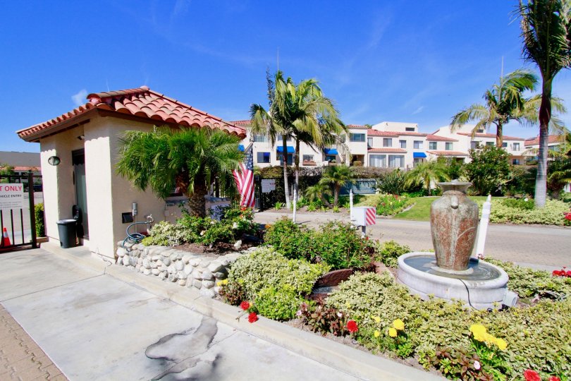 Broadmoor Huntington Harbor Condos, Lofts & Townhomes For Sale