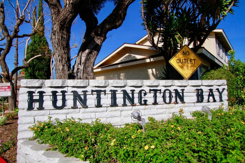 Huntington Bay Condos, Lofts & Townhomes For Sale Huntington Bay Real