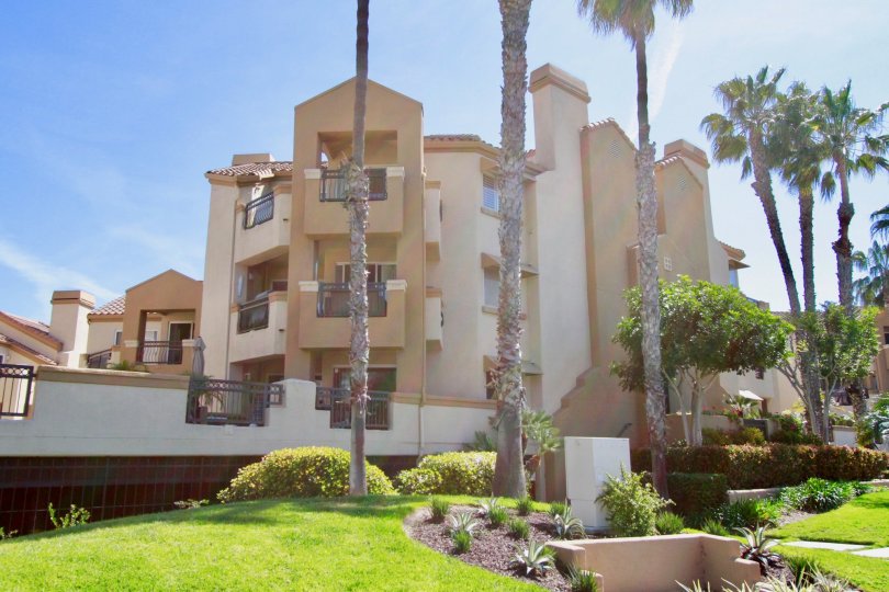 Huntington Bayshore Condos, Lofts & Townhomes For Sale Huntington