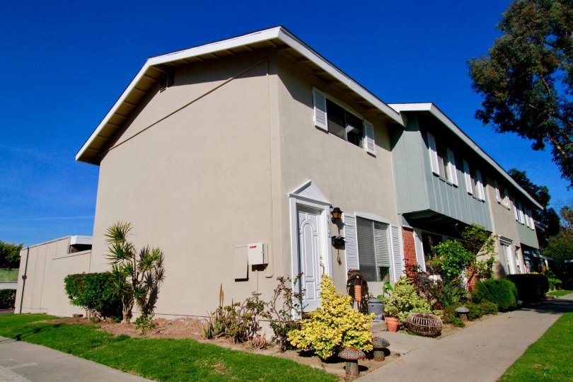 Huntington Continental Condos, Lofts & Townhomes For Sale Huntington