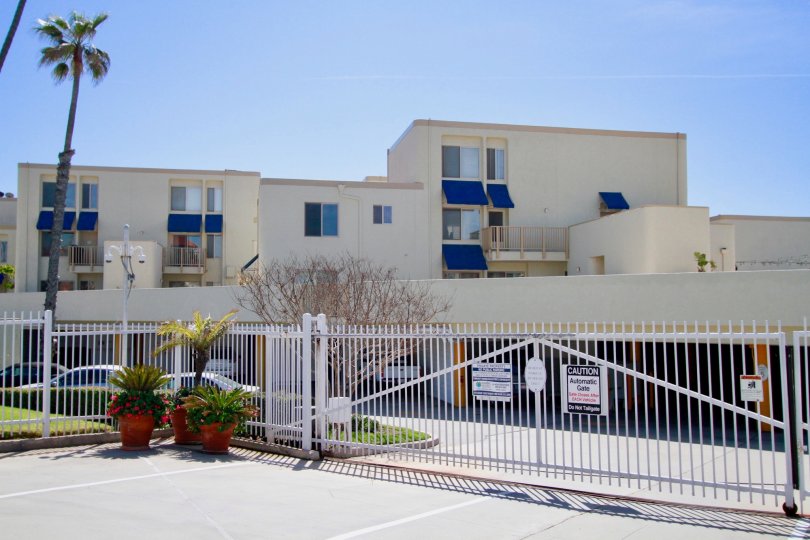 Huntington Pacific Condos, Lofts & Townhomes For Sale Huntington