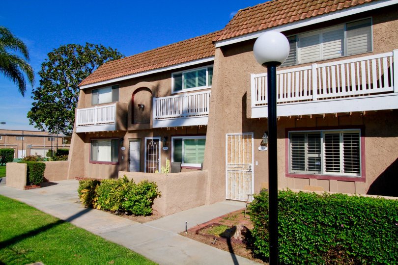 Riviera Huntington Condos, Lofts & Townhomes For Sale Riviera