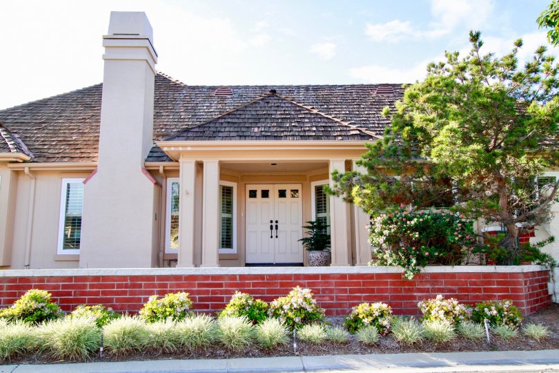 Seacliff on the Greens Condos, Lofts & Townhomes For Sale Seacliff on