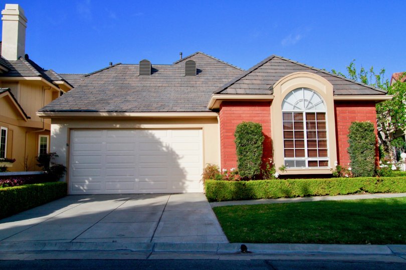 Seacliff on the Greens Condos, Lofts & Townhomes For Sale Seacliff on