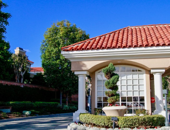 Seacliff on the Greens Condos, Lofts & Townhomes For Sale Seacliff on