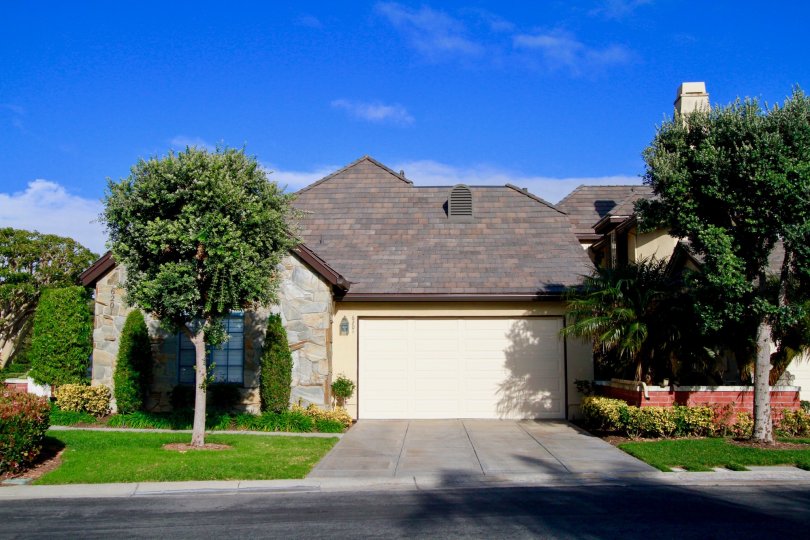 Seacliff on the Greens Condos, Lofts & Townhomes For Sale Seacliff on