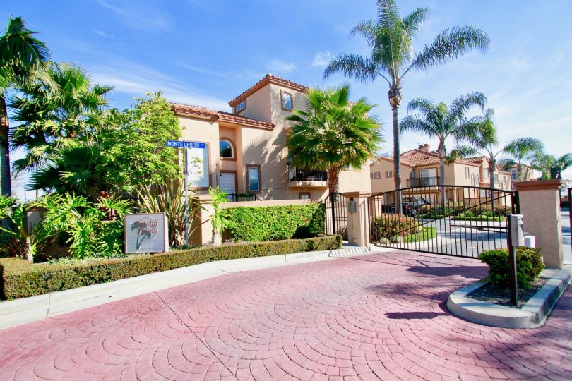 Seacliff Palms Condos, Lofts & Townhomes For Sale Seacliff Palms Real