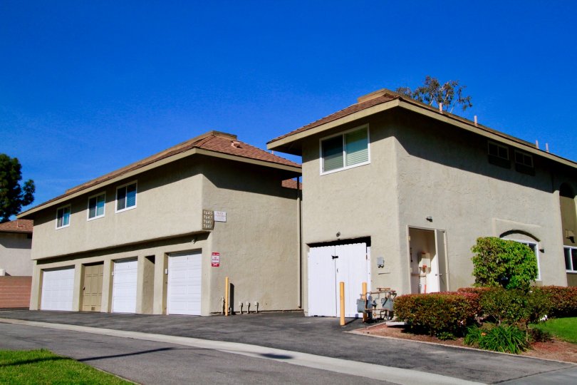 Yorktown Villas Condos, Lofts & Townhomes For Sale | Yorktown Villas