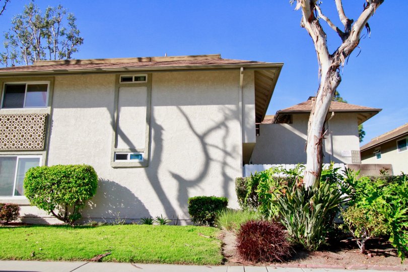 Yorktown Villas Condos, Lofts & Townhomes For Sale Yorktown Villas