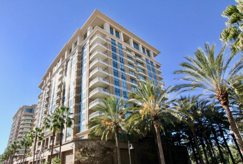 3000 The Plaza Condos, Lofts & Townhomes For Sale 3000 The Plaza Real