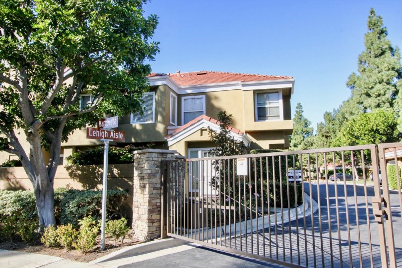 Oxford Court Condos Lofts Townhomes For Sale Oxford Court Real