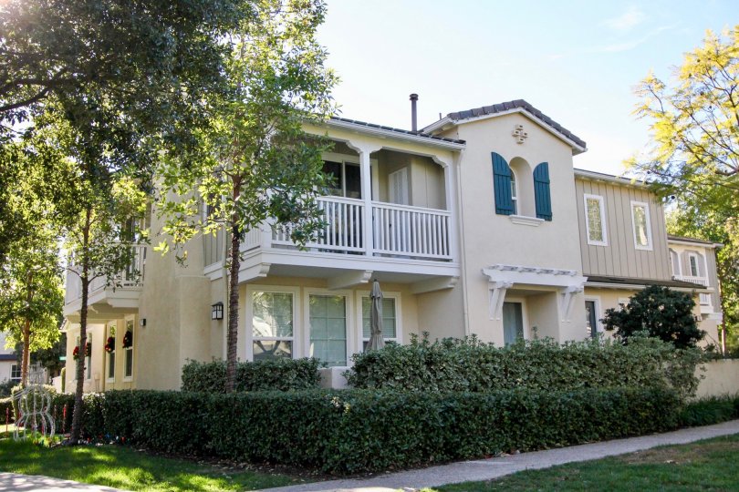 Atherton Glen Condos, Lofts & Townhomes For Sale Atherton Glen Real