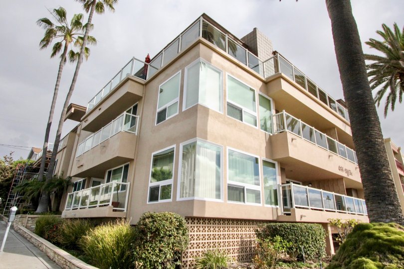 Ocean Cliff Manors Condos, Lofts & Townhomes For Sale Ocean Cliff