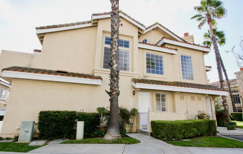 Del Prado Condos, Lofts & Townhomes For Sale Del Prado Real Estate