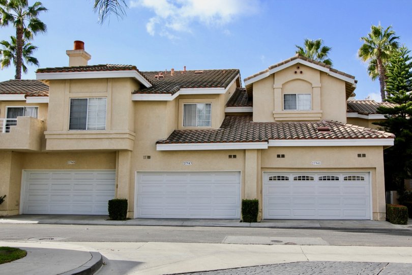 Del Prado Condos, Lofts & Townhomes For Sale Del Prado Real Estate