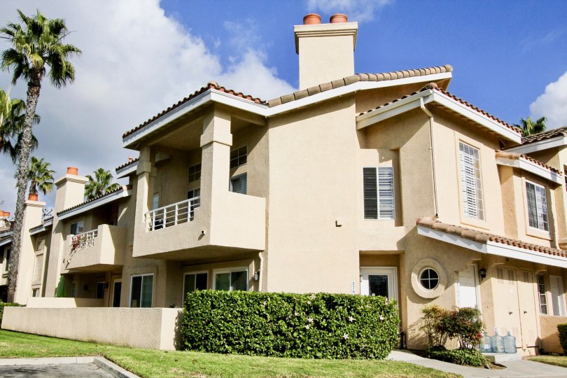 Del Prado Condos, Lofts & Townhomes For Sale Del Prado Real Estate