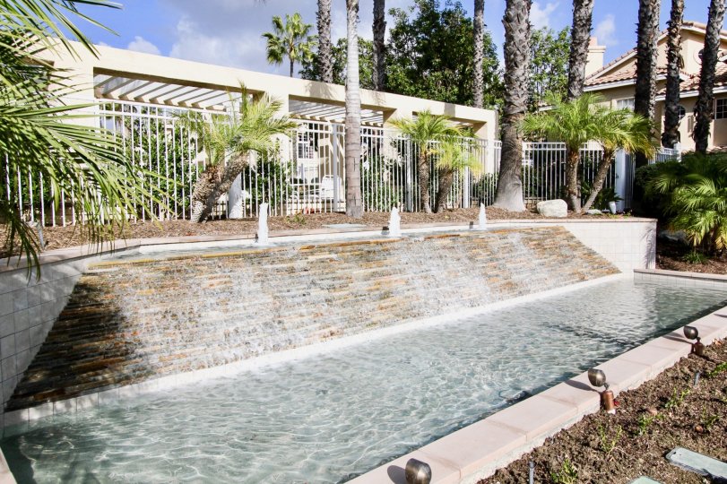 Del Prado Condos, Lofts & Townhomes For Sale Del Prado Real Estate