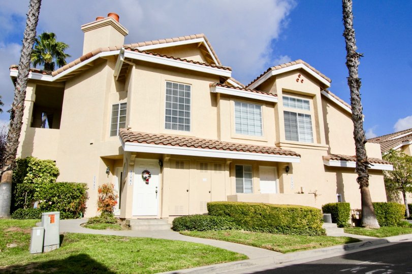 Del Prado Condos, Lofts & Townhomes For Sale Del Prado Real Estate