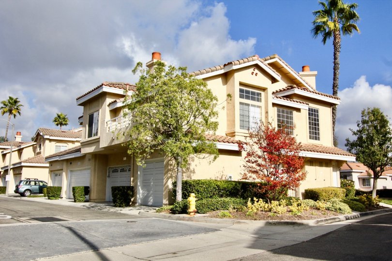 Del Prado Condos, Lofts & Townhomes For Sale Del Prado Real Estate