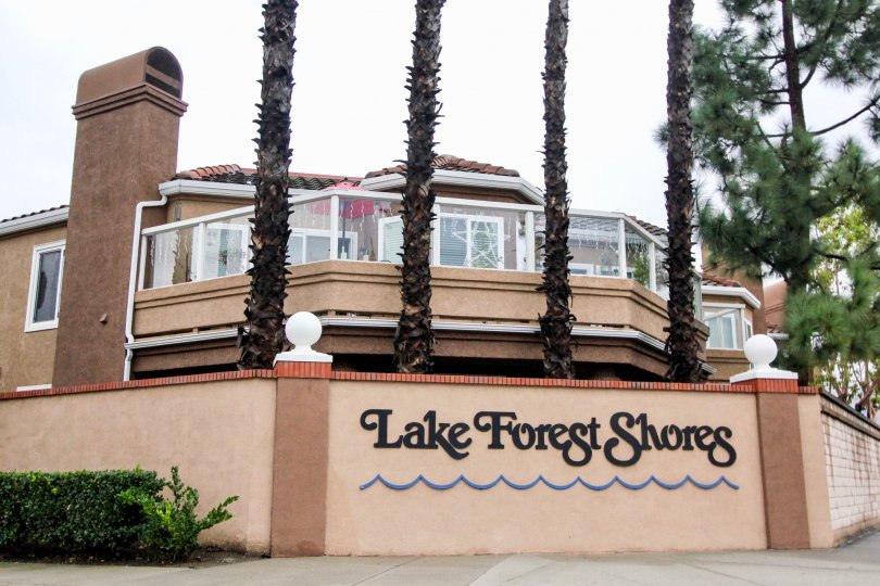 Lake Forest Shores Condos, Lofts & Townhomes For Sale Lake Forest