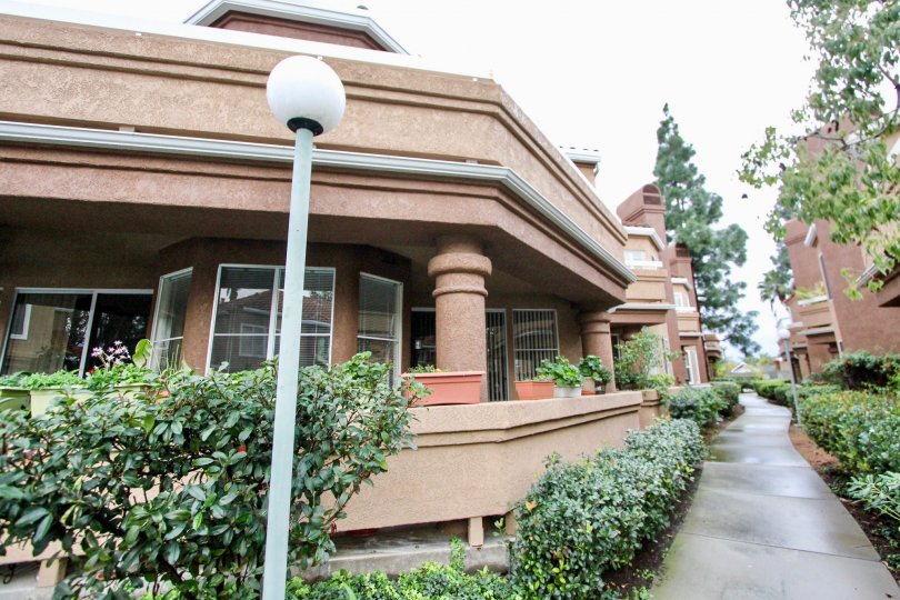 Lake Forest Shores Condos, Lofts & Townhomes For Sale Lake Forest