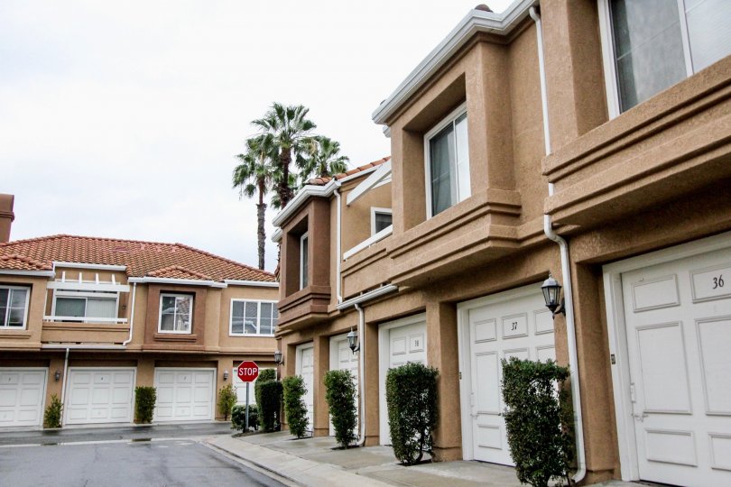 Lake Forest Shores Condos, Lofts & Townhomes For Sale Lake Forest