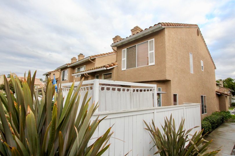 Emerald Pointe I Condos, Lofts & Townhomes For Sale Emerald Pointe I