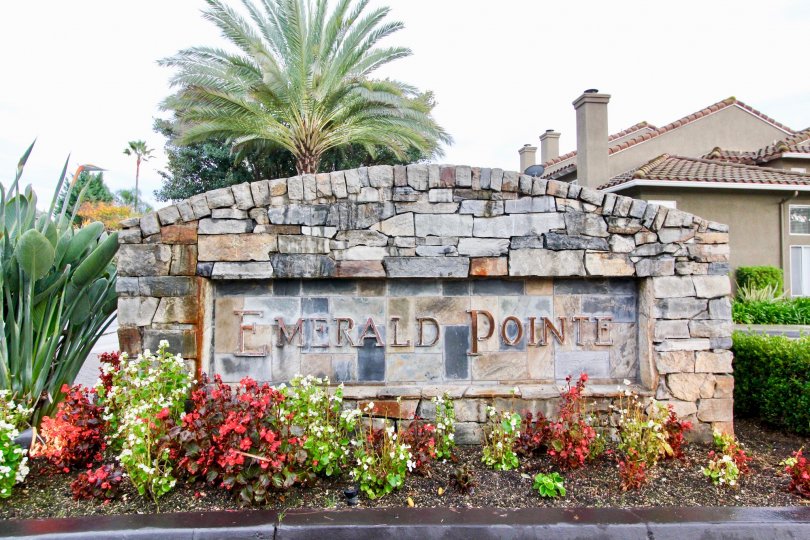 Emerald Pointe II Condos, Lofts & Townhomes For Sale Emerald Pointe