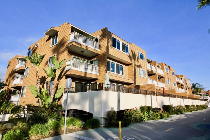 Balboa Peninsula Condos, Lofts & Townhomes For Sale Balboa Peninsula