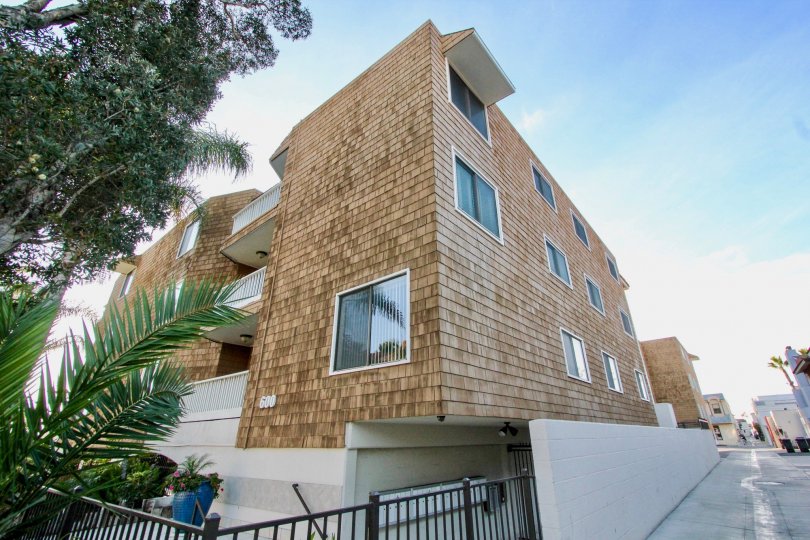 Balboa Peninsula Condos, Lofts & Townhomes For Sale Balboa Peninsula