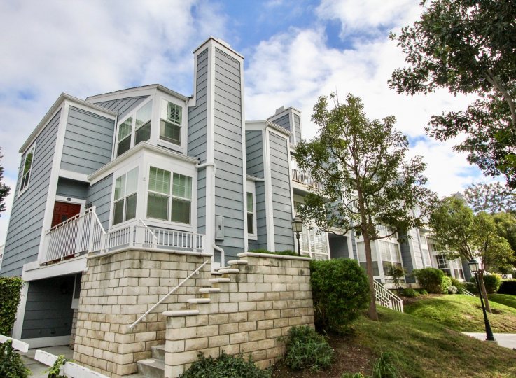 Newport Knolls Condos, Lofts & Townhomes For Sale Newport Knolls Real