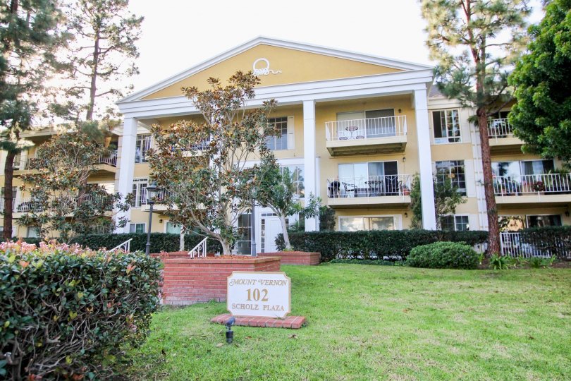 Versailles Condos, Lofts & Townhomes For Sale Versailles Real Estate