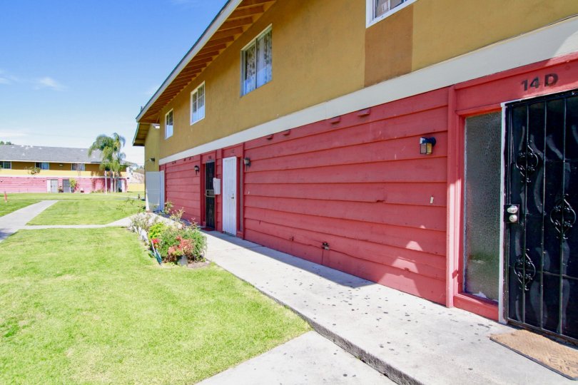 Fairlane Gardens Condos, Lofts & Townhomes For Sale Fairlane Gardens