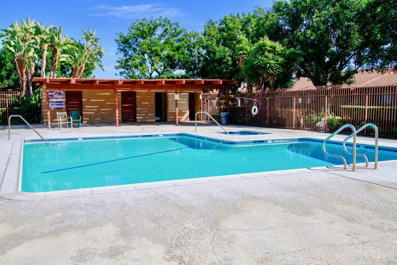 La Linda Villas Condos, Lofts & Townhomes For Sale La Linda Villas