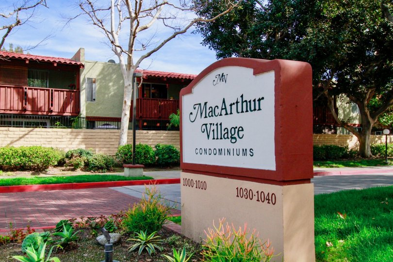 MacArthur Village Condos, Lofts & Townhomes For Sale MacArthur