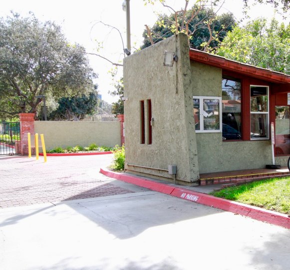 MacArthur Village Condos, Lofts & Townhomes For Sale MacArthur