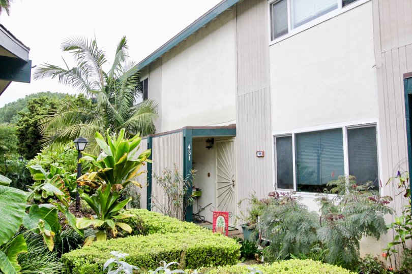 Palmwood Gardens Condos, Lofts & Townhomes For Sale Palmwood Gardens