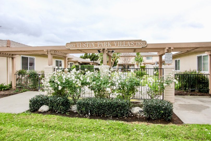 Tustin Park Villas Condos, Lofts & Townhomes For Sale Tustin Park