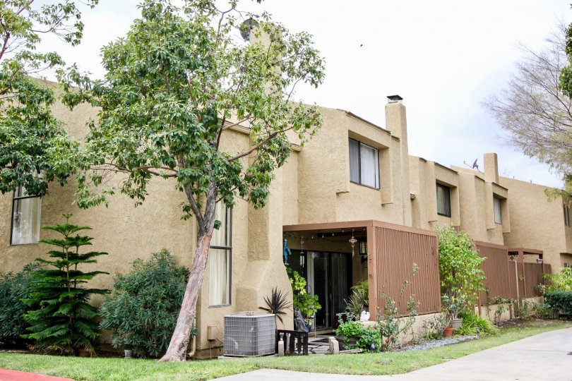 Yorba Linda Knolls Condos, Lofts & Townhomes For Sale Yorba Linda