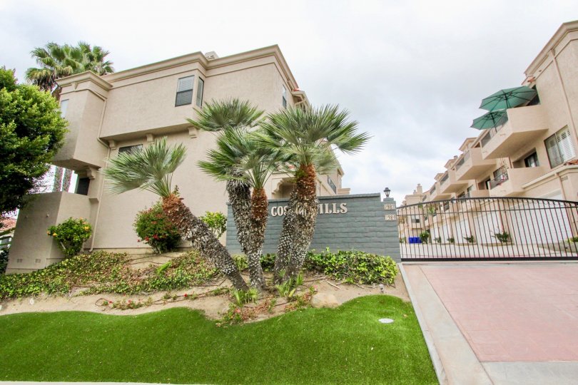 La Costa Hills Condos, Lofts & Townhomes For Sale La Costa Hills Real