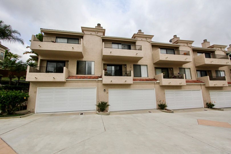 La Costa Hills Condos, Lofts & Townhomes For Sale La Costa Hills Real