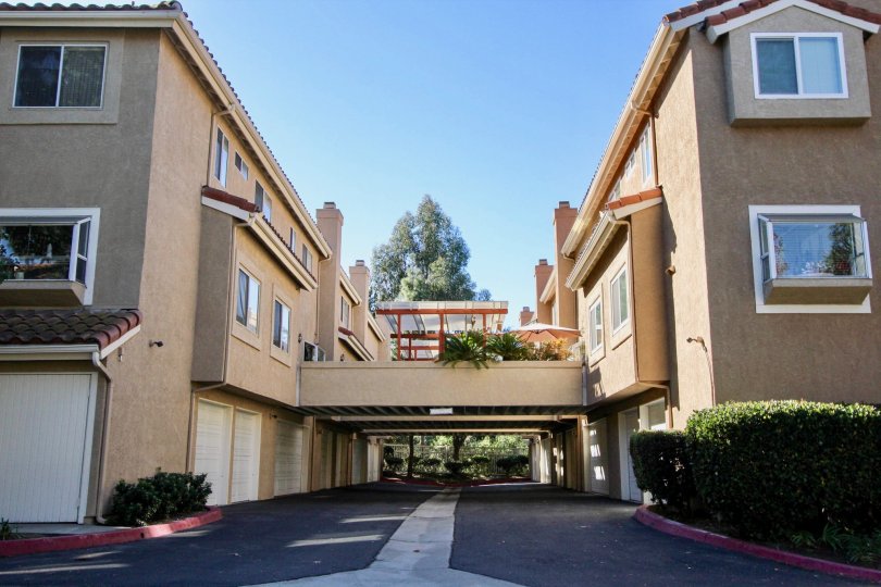 Monarch Villas Condos, Lofts & Townhomes For Sale Monarch Villas Real